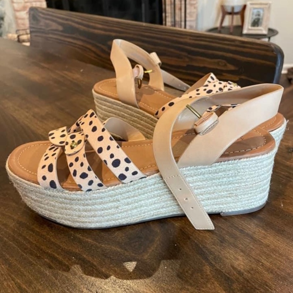 Indigo Rd Helmsley Platform Sandals NWOT